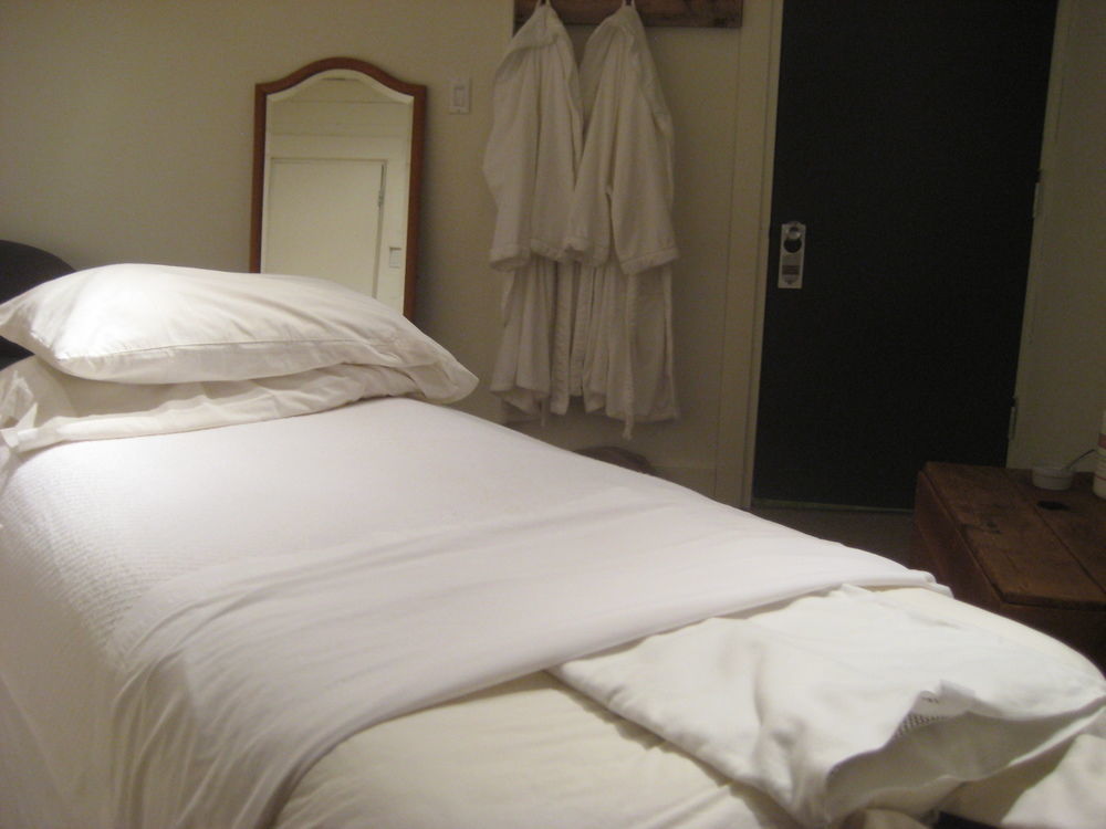 Stork Nest Inn 스미더스 외부 사진