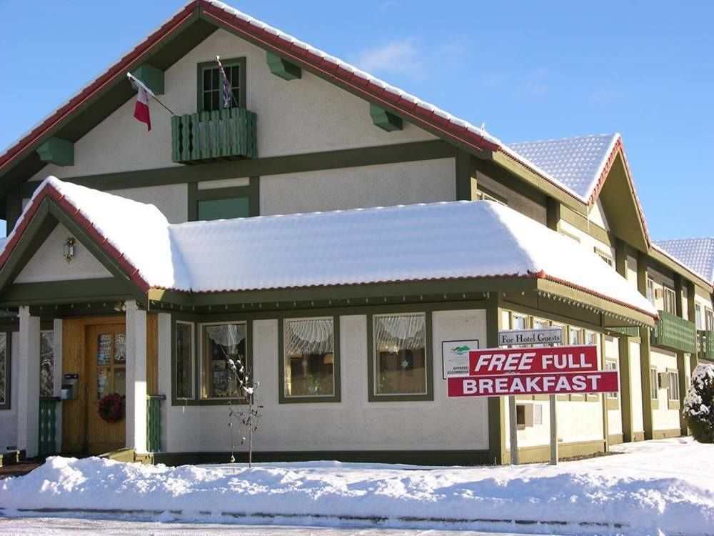 Stork Nest Inn 스미더스 외부 사진